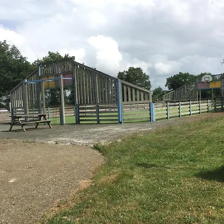 Campingplatz M.Home Confort F022 3Chbr/6Pers