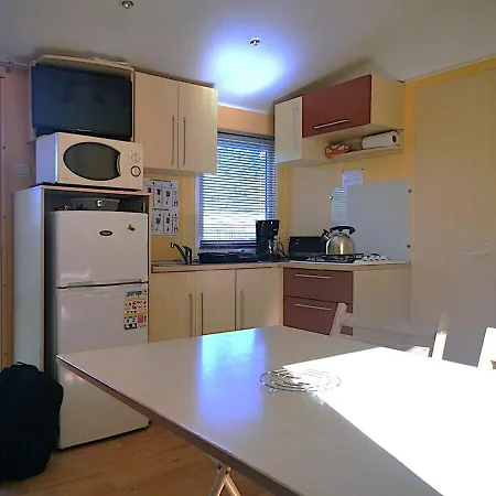 M.home Confort F022 3chbr/6pers 캠프장 La Boissiere-de-Montaigu