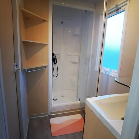 캠프장 M.home Confort F022 3chbr/6pers