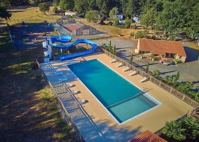 M.home Confort F022 3chbr/6pers אתר קמפינג